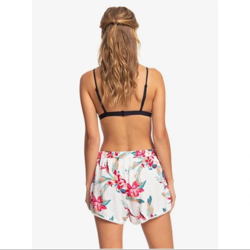 Roxy Salty Tan Shorts - Picture 5 of 6